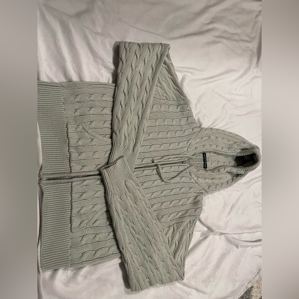 Brandy Melville cable knit zip up